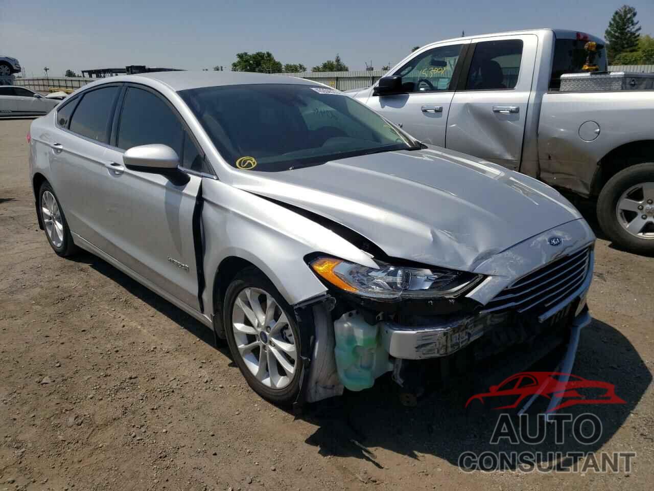 FORD FUSION 2019 - 3FA6P0LU2KR104339
