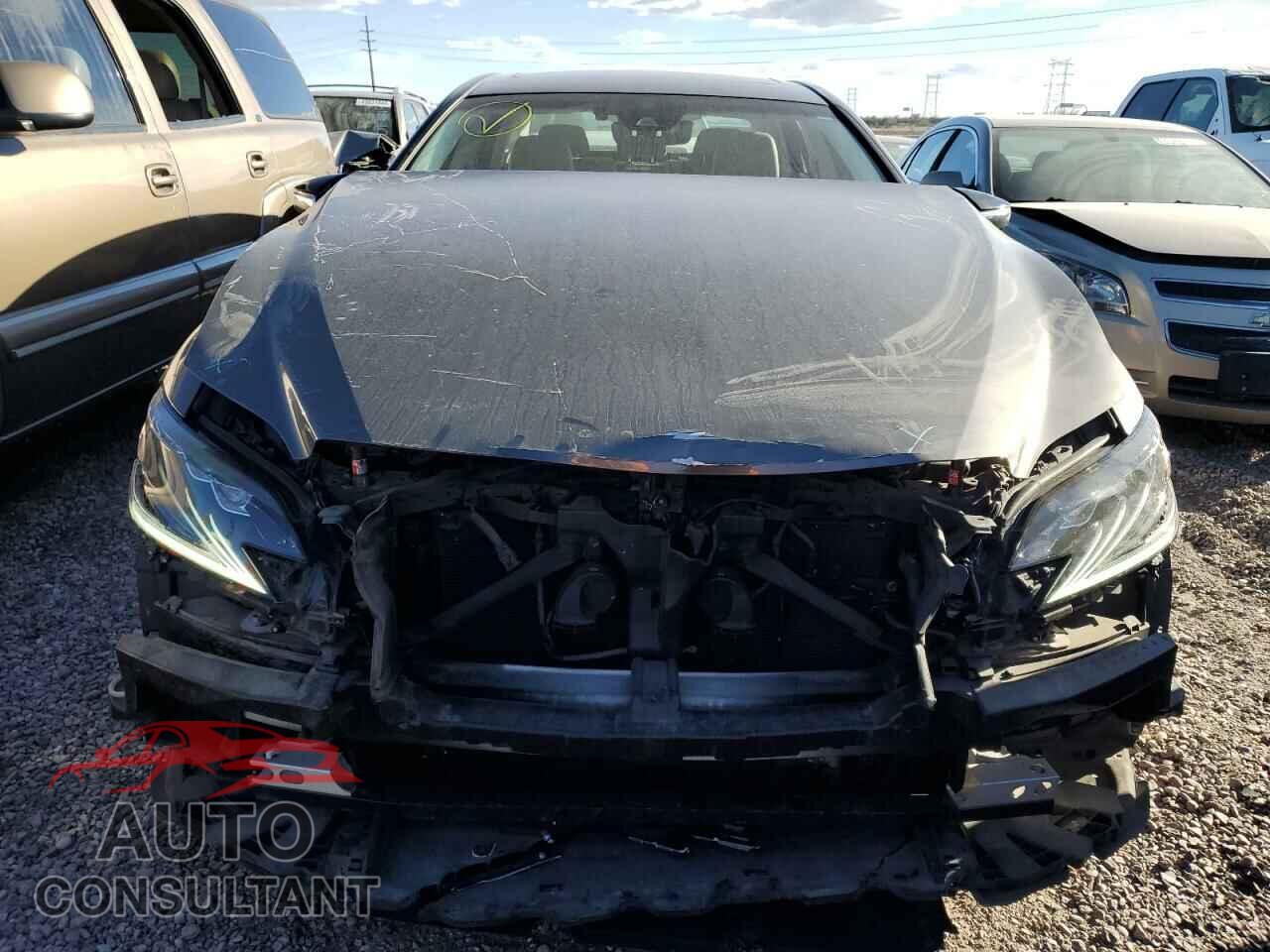 LEXUS LS500 2018 - JTHC51FF4J5004748