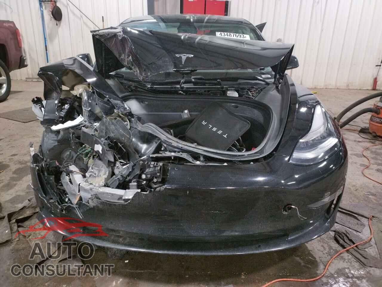 TESLA MODEL 3 2021 - 5YJ3E1EA5MF849909