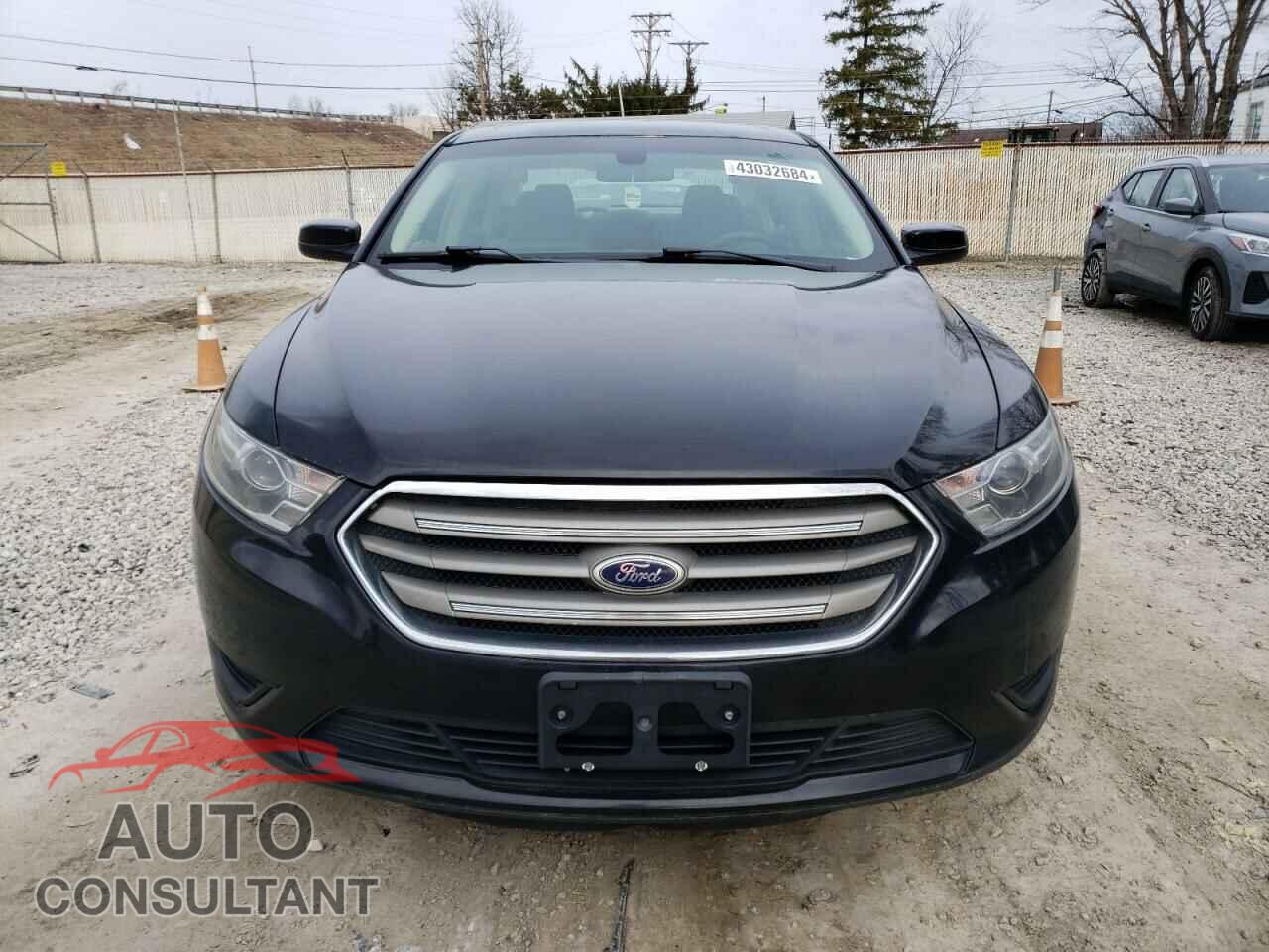 FORD TAURUS 2016 - 1FAHP2D84GG100989