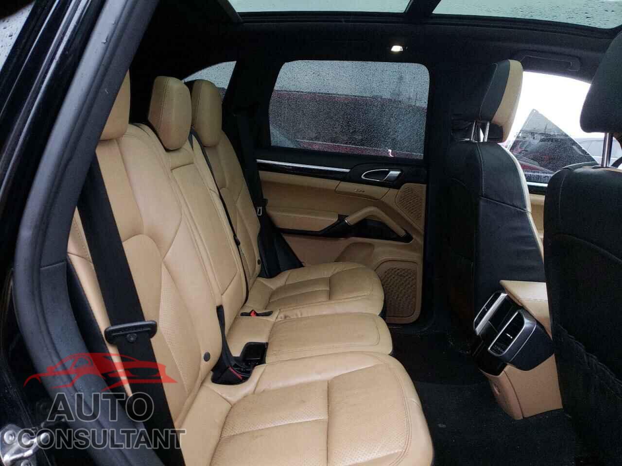 PORSCHE CAYENNE 2016 - WP1AA2A29GLA05430