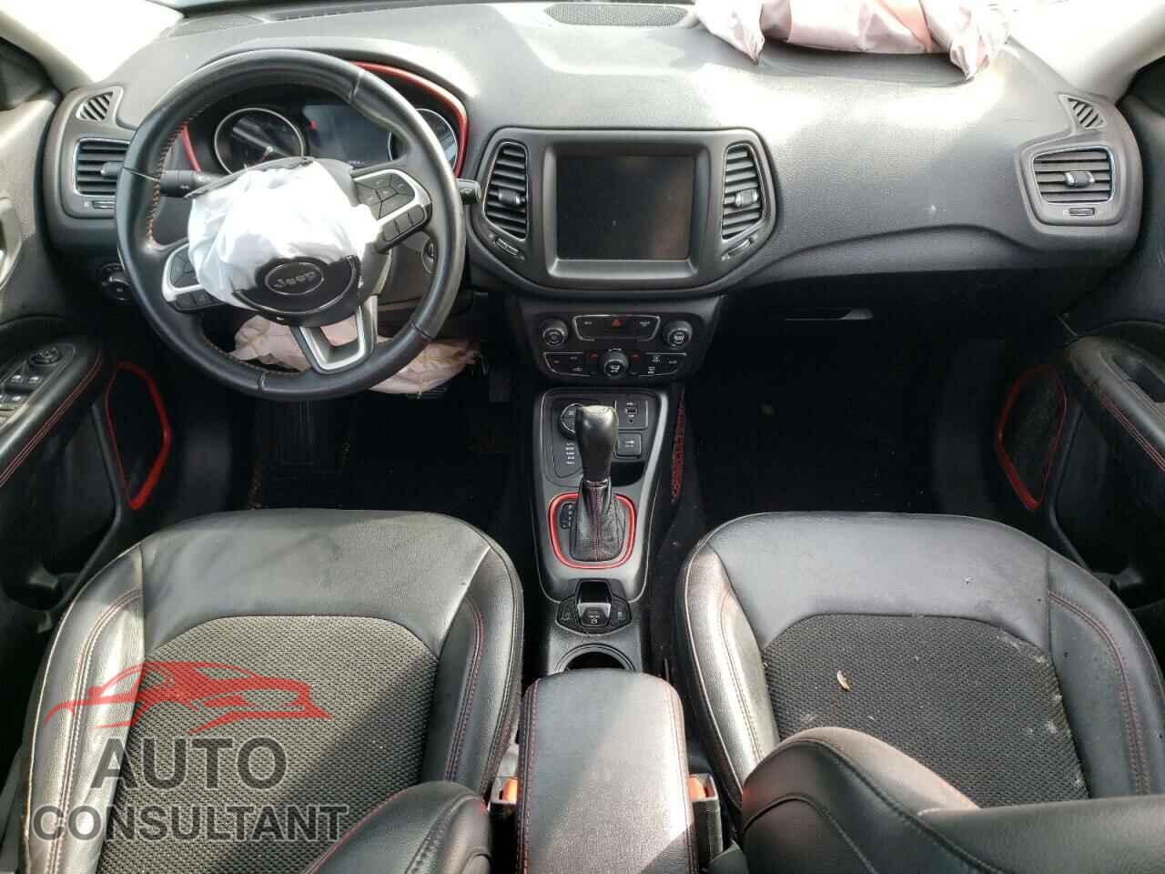 JEEP COMPASS 2019 - 3C4NJDDB3KT739617