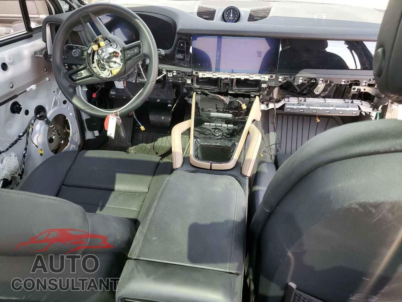 PORSCHE CAYENNE 2024 - WP1AA2AY3RDA00418