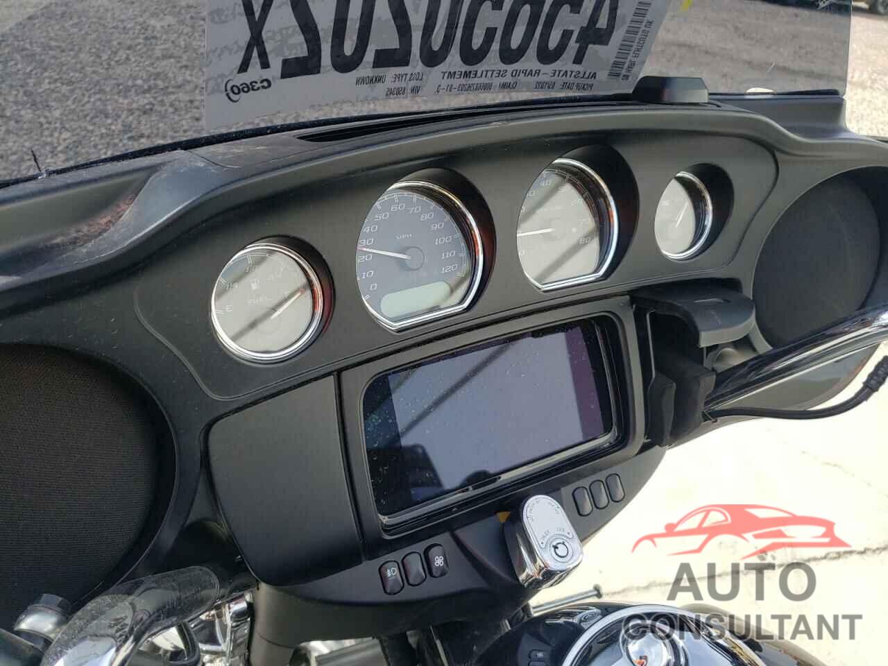 HARLEY-DAVIDSON FL 2020 - 1HD1MAF10LB850345