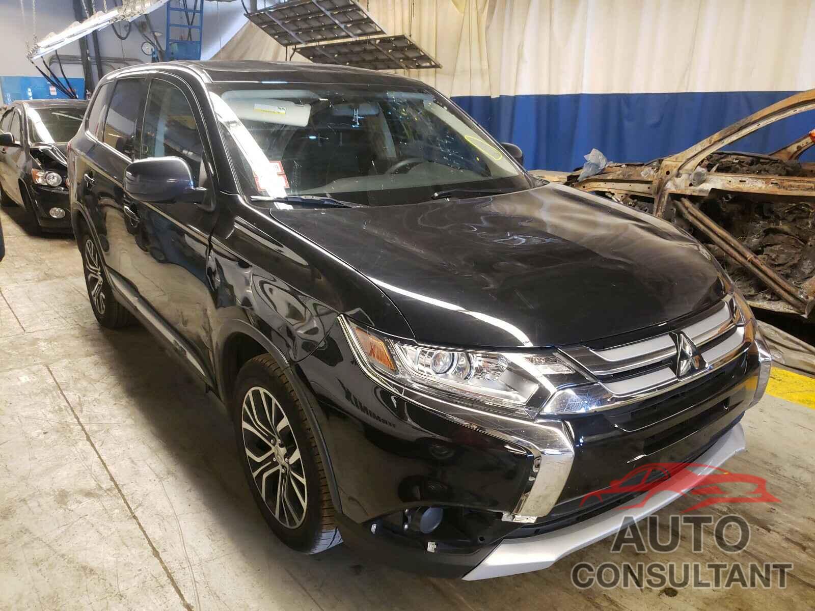 MITSUBISHI OUTLANDER 2018 - JA4AZ3A35JJ005110