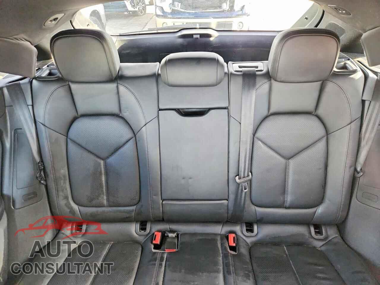 PORSCHE MACAN 2017 - WP1AA2A53HLB01954