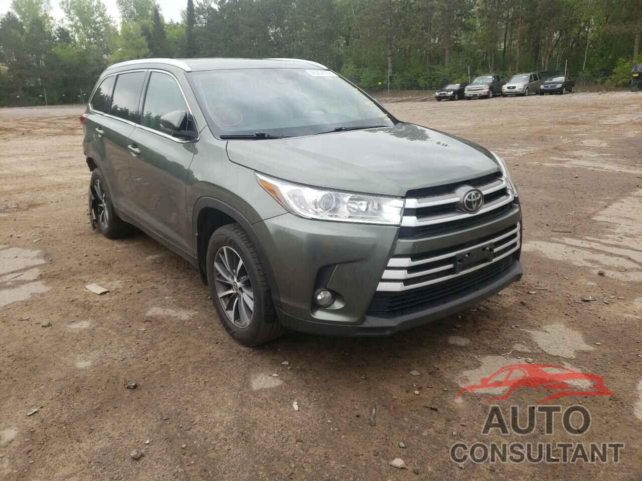TOYOTA HIGHLANDER 2019 - 5TDJZRFH2KS743481