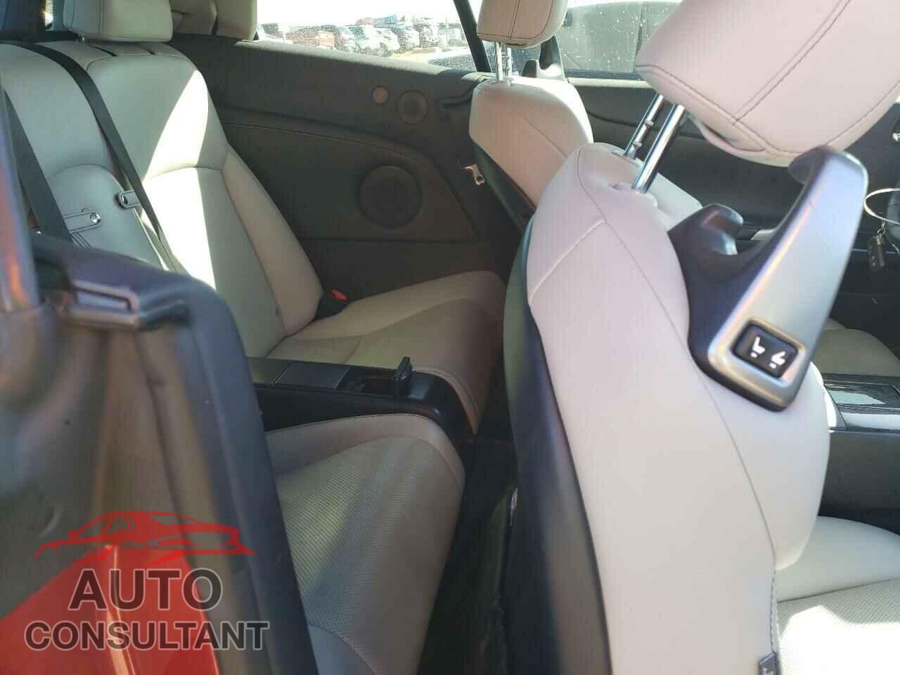 LEXUS IS 2015 - JTHFF2C2XF2532286