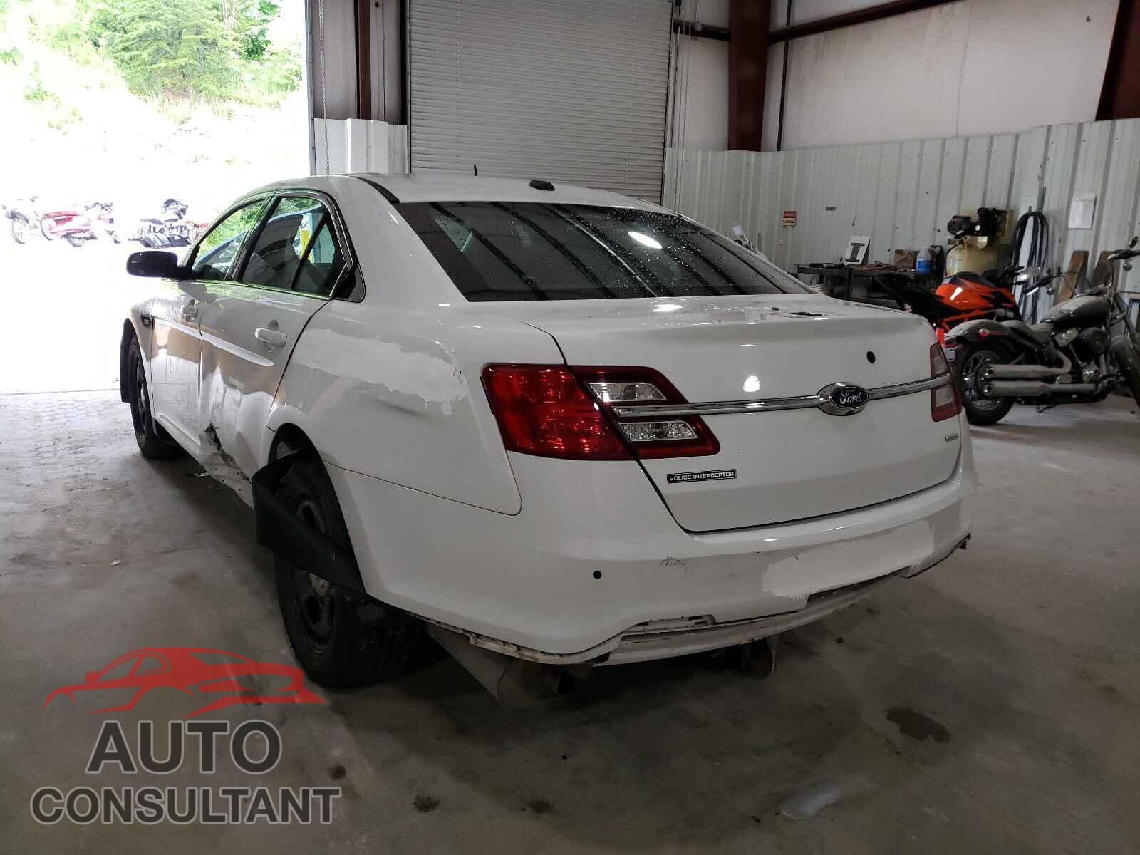 FORD TAURUS 2018 - 1FAHP2MTXJG115881