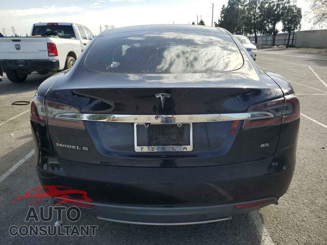 TESLA MODEL S 2014 - 5YJSA1H11EFP32882