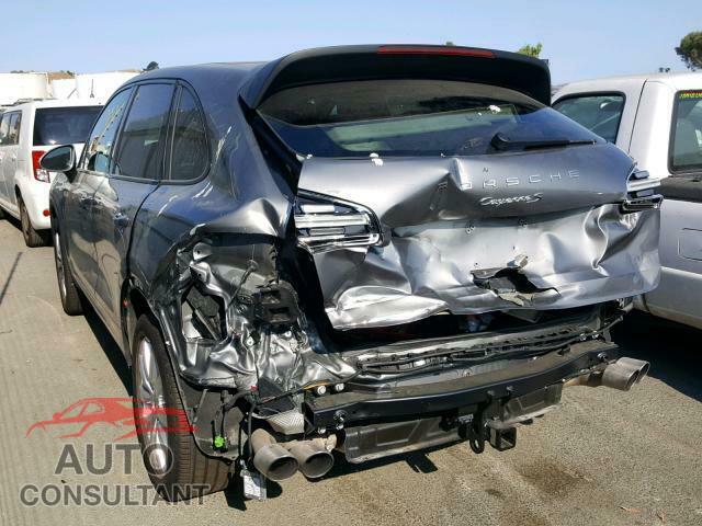 PORSCHE CAYENNE S 2018 - WP1AB2A2XJLA60036