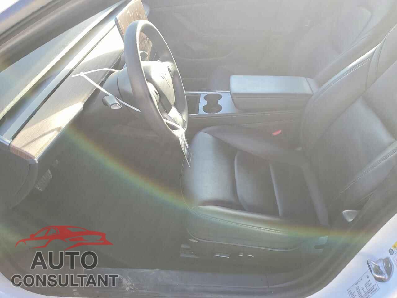 TESLA MODEL 3 2021 - 5YJ3E1EA4MF921473