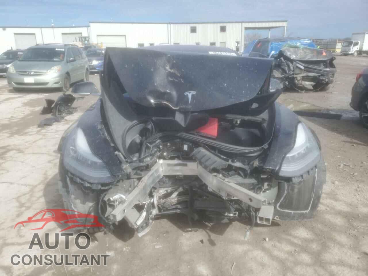 TESLA MODEL 3 2018 - 5YJ3E1EA0JF179410