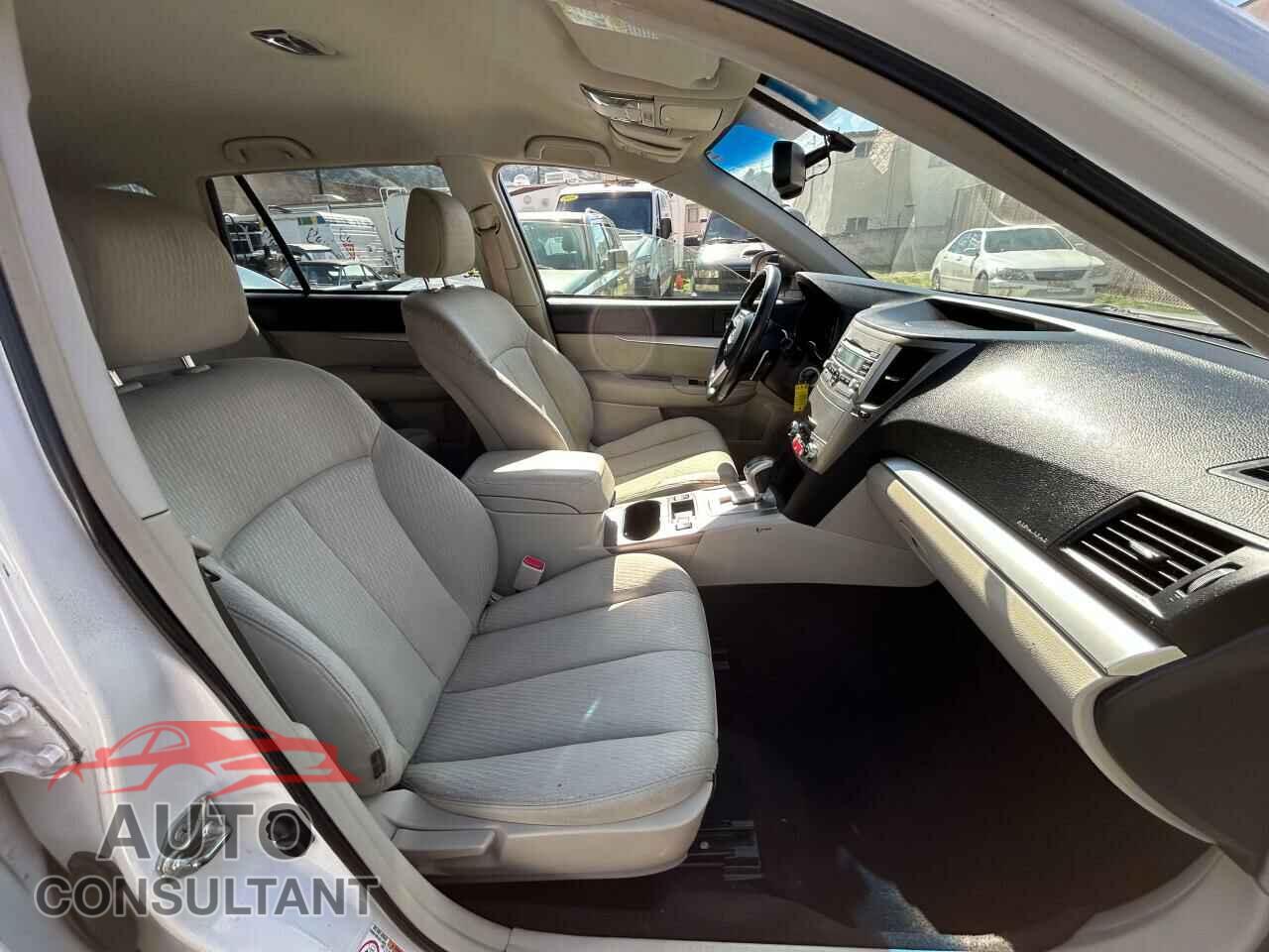 SUBARU OUTBACK 2011 - 4S4BRBCC8B3319787