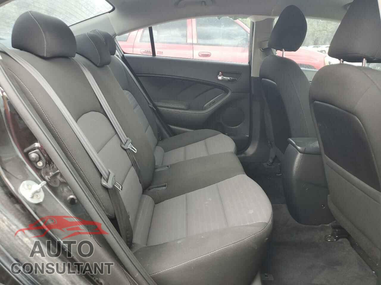 KIA FORTE 2017 - 3KPFL4A71HE042734