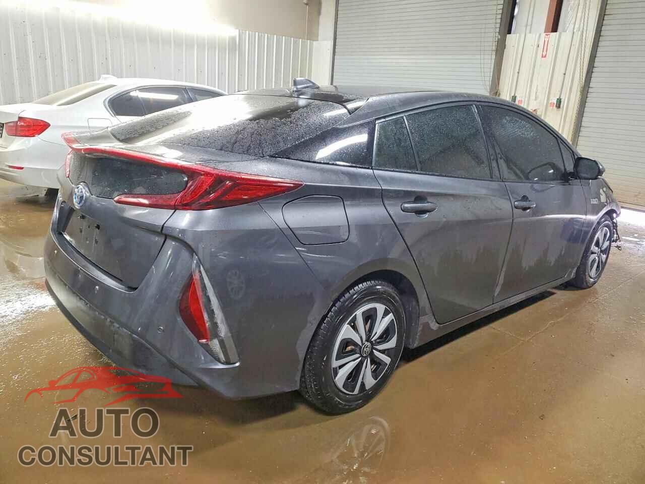 TOYOTA PRIUS 2018 - JTDKARFP8J3072109