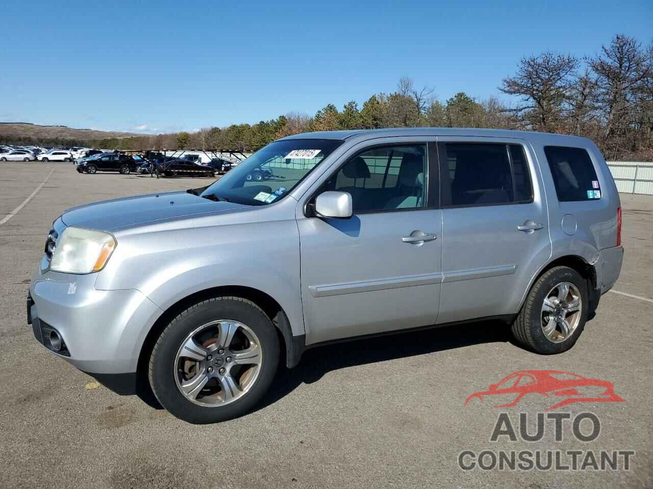 HONDA PILOT 2015 - 5FNYF4H37FB009361
