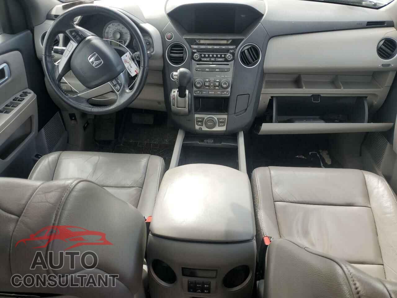 HONDA PILOT 2013 - 5FNYF4H68DB005956