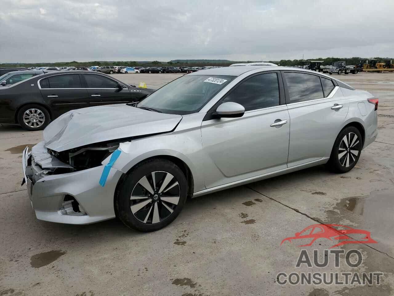 NISSAN ALTIMA 2022 - 1N4BL4DV1NN381211