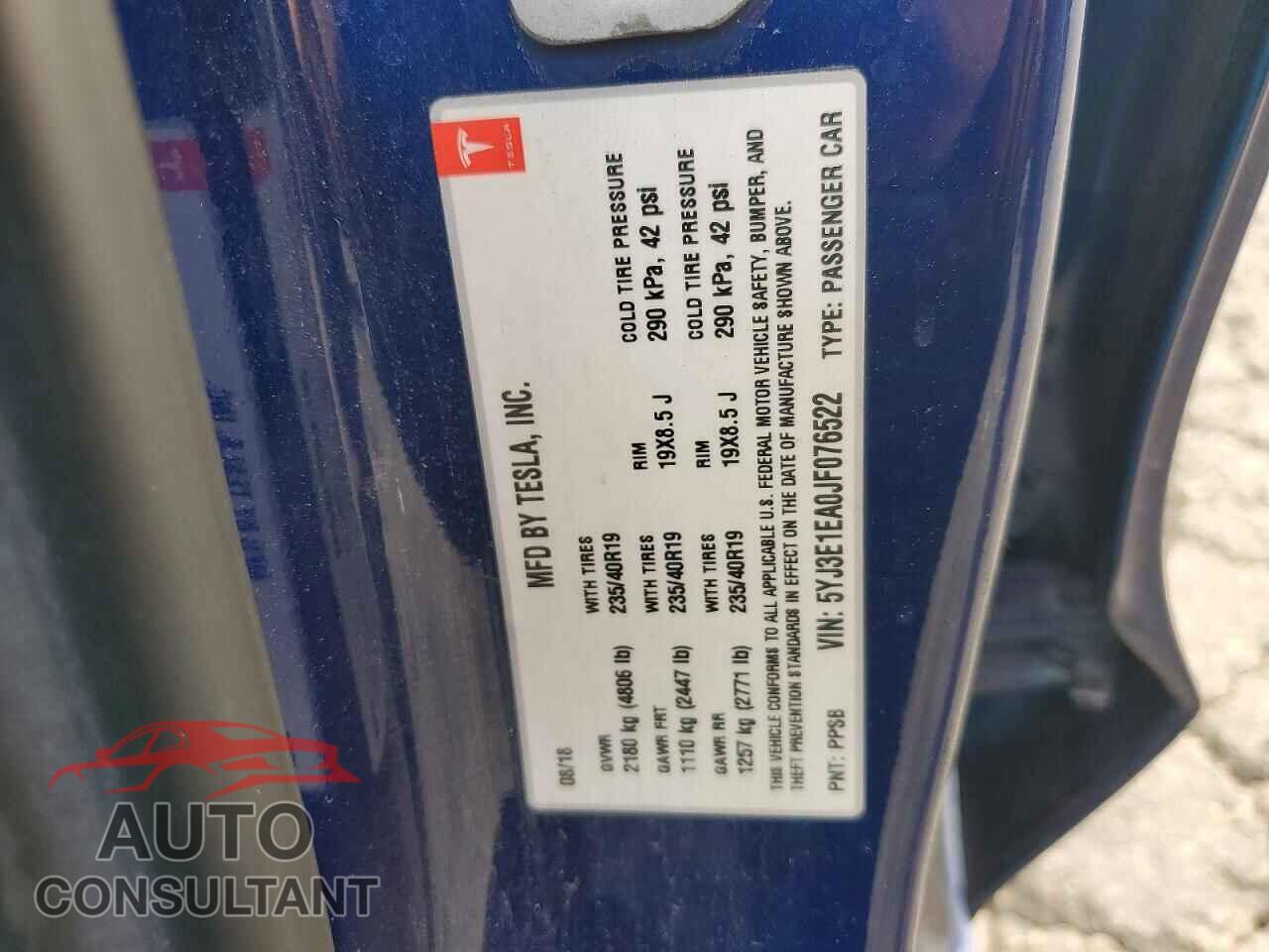 TESLA MODEL 3 2018 - 5YJ3E1EA0JF076522