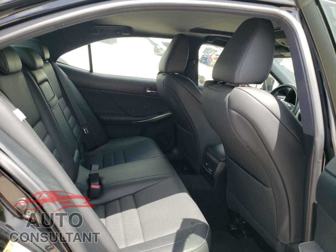 LEXUS IS 2016 - JTHBA1D24G5033652