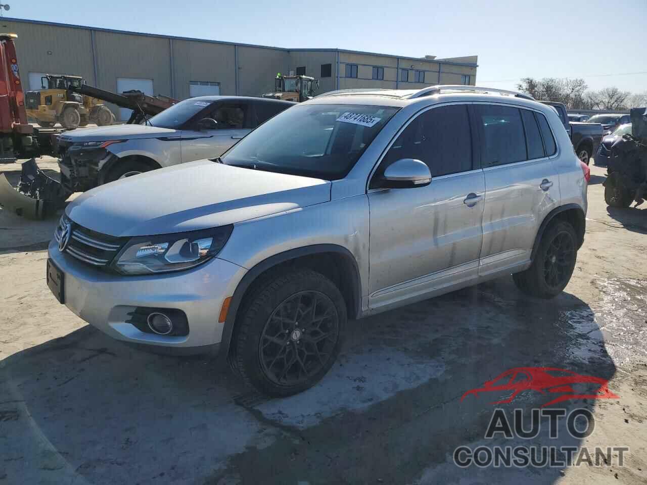 VOLKSWAGEN TIGUAN 2015 - WVGAV7AX6FW067911