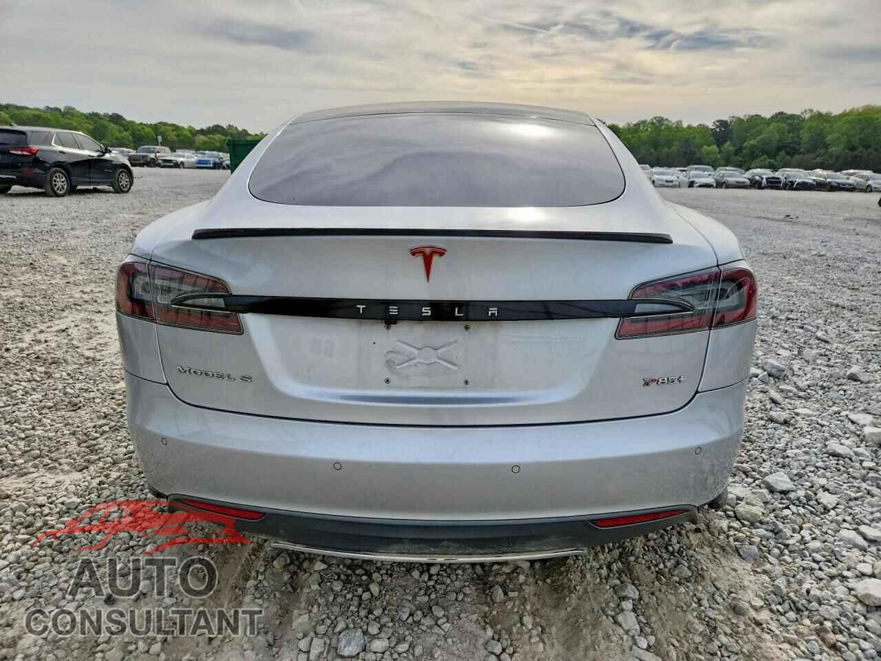 TESLA MODEL S 2013 - 5YJSA1CP3DFP28617