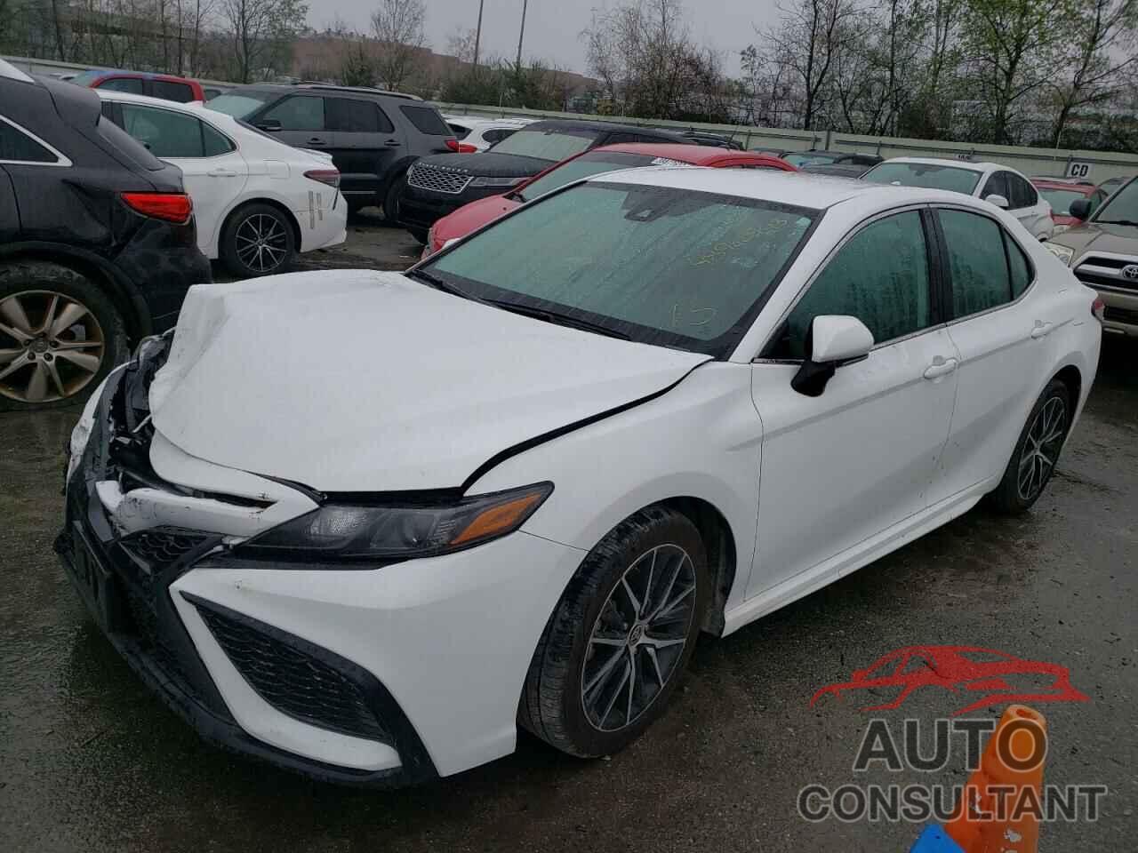 TOYOTA CAMRY 2022 - 4T1G11AK6NU690415