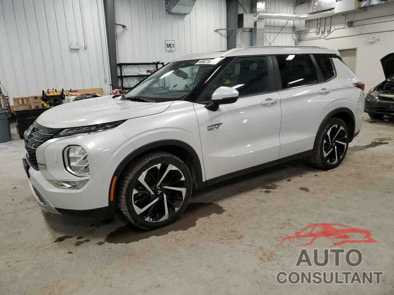 MITSUBISHI OUTLANDER 2024 - JA4T5VA99RZ611740