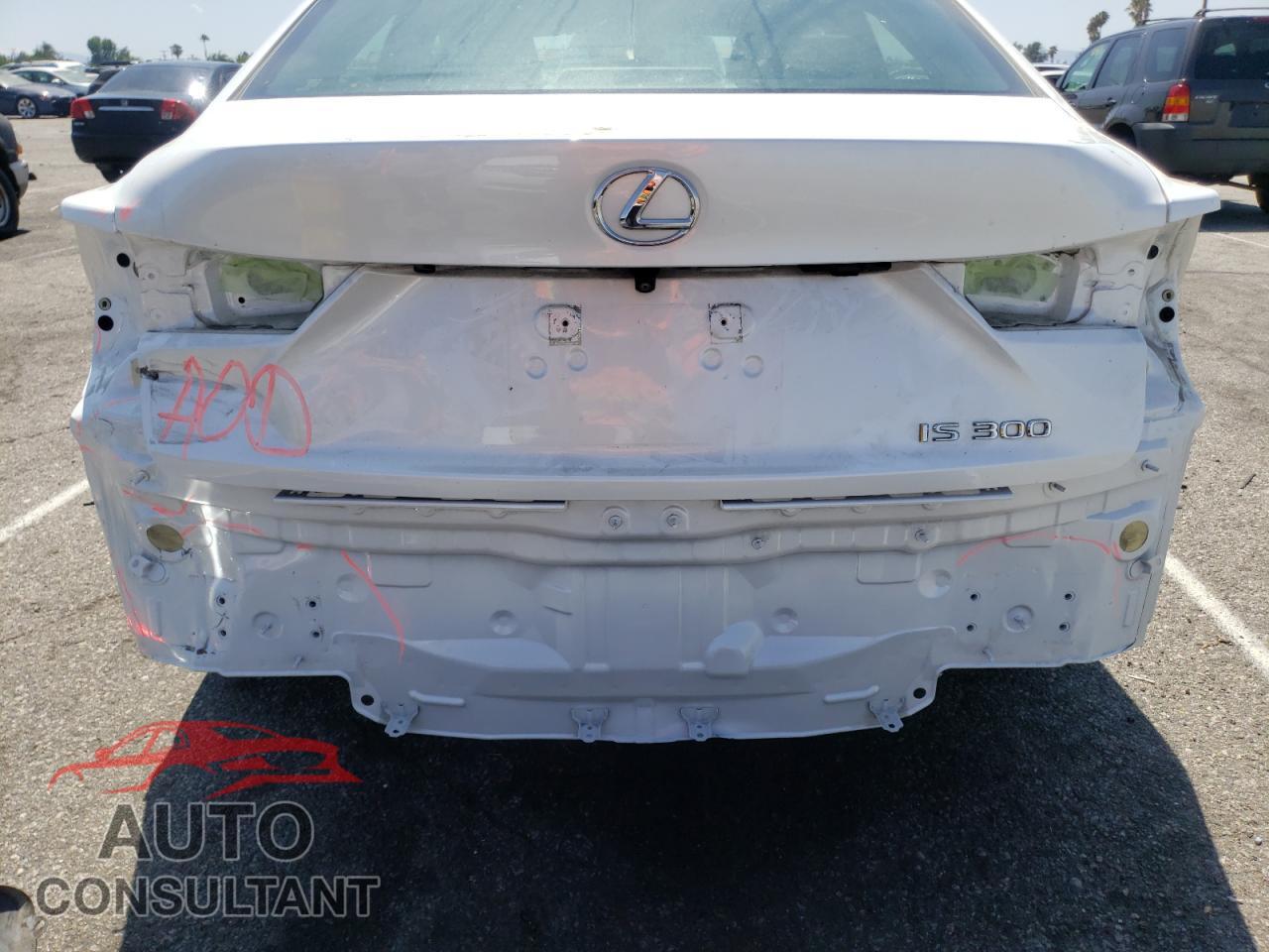 LEXUS IS 2018 - JTHBA1D29J5070901