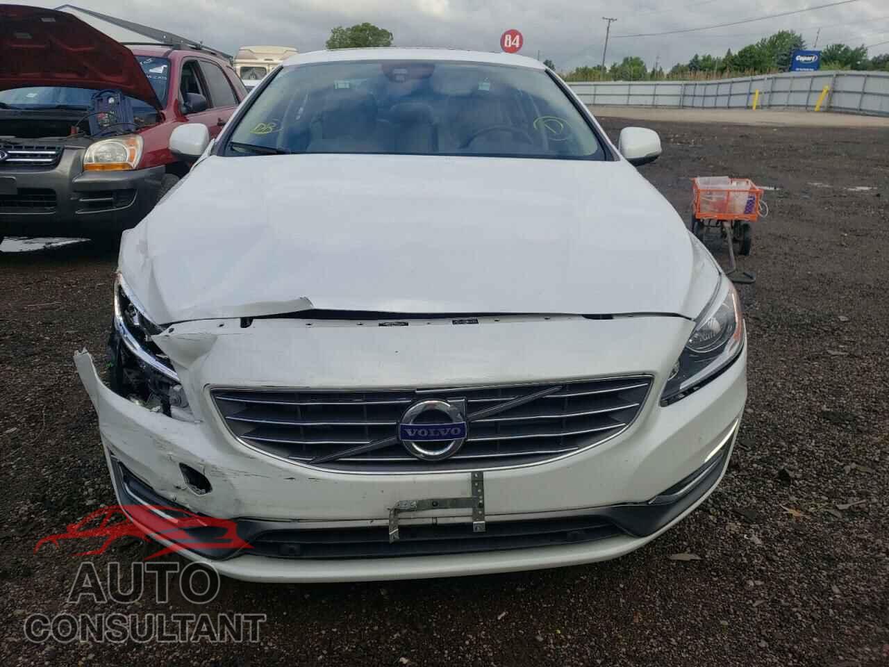 VOLVO S60 2017 - LYV402TK9HB152125