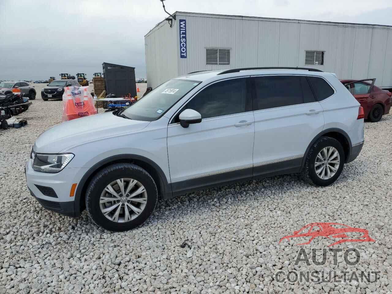 VOLKSWAGEN TIGUAN 2018 - 3VV2B7AX6JM099723