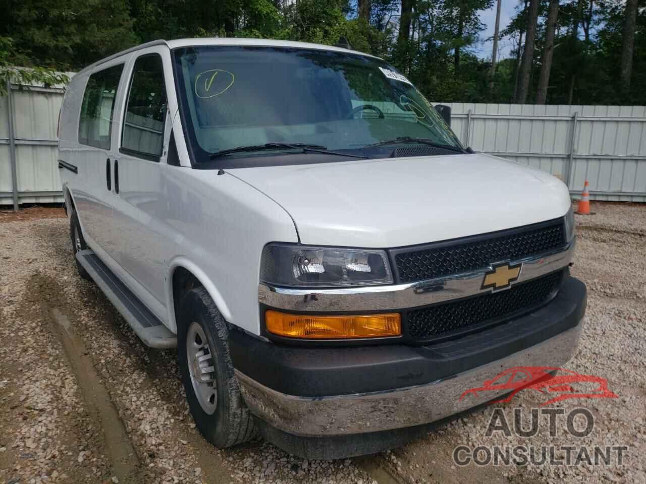 CHEVROLET EXPRESS 2020 - 1GCWGAFG9L1220154