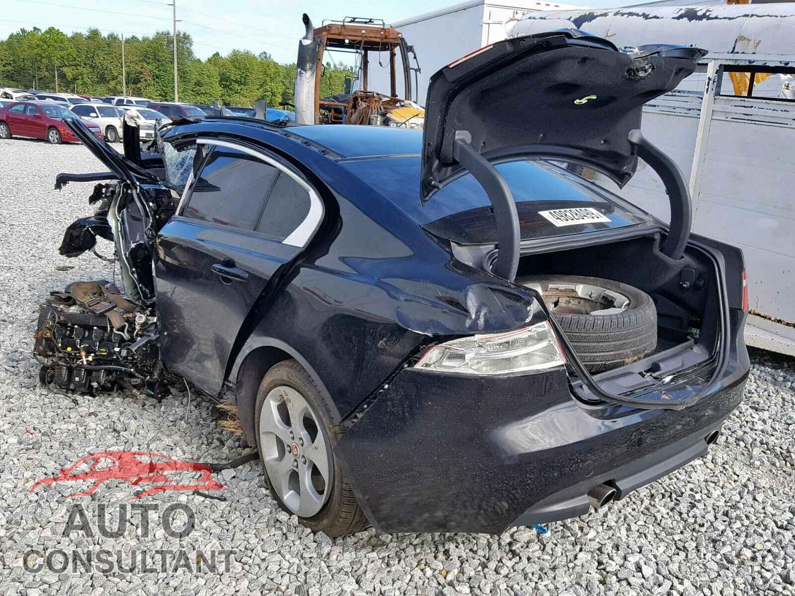 JAGUAR XE 2017 - SAJAR4BG7HA961813