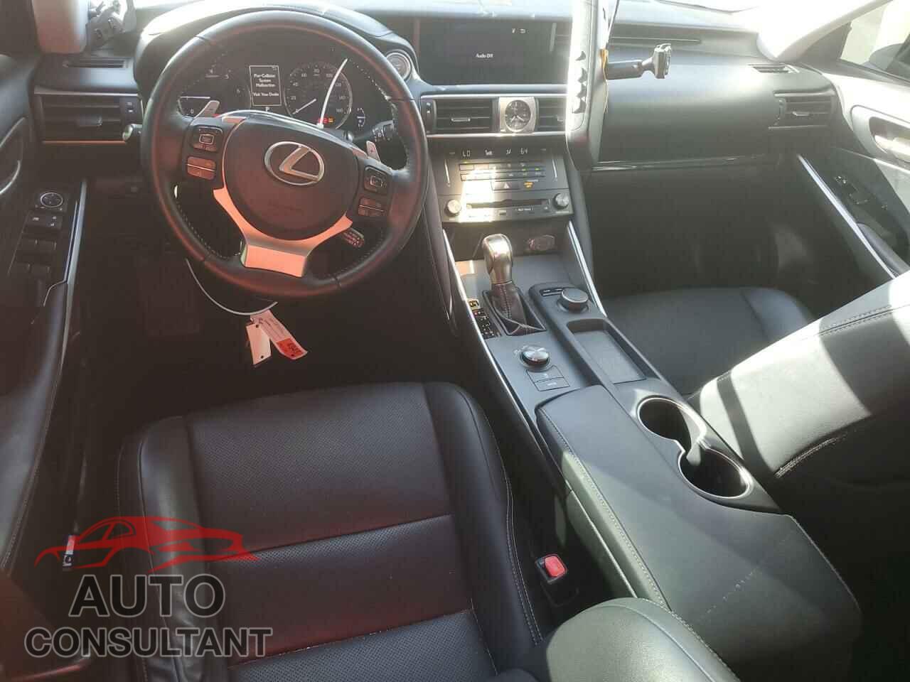LEXUS IS 2017 - JTHBA1D20H5039773