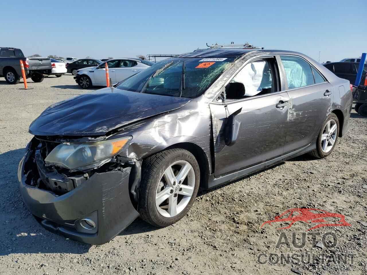 TOYOTA CAMRY 2014 - 4T1BF1FK3EU863070