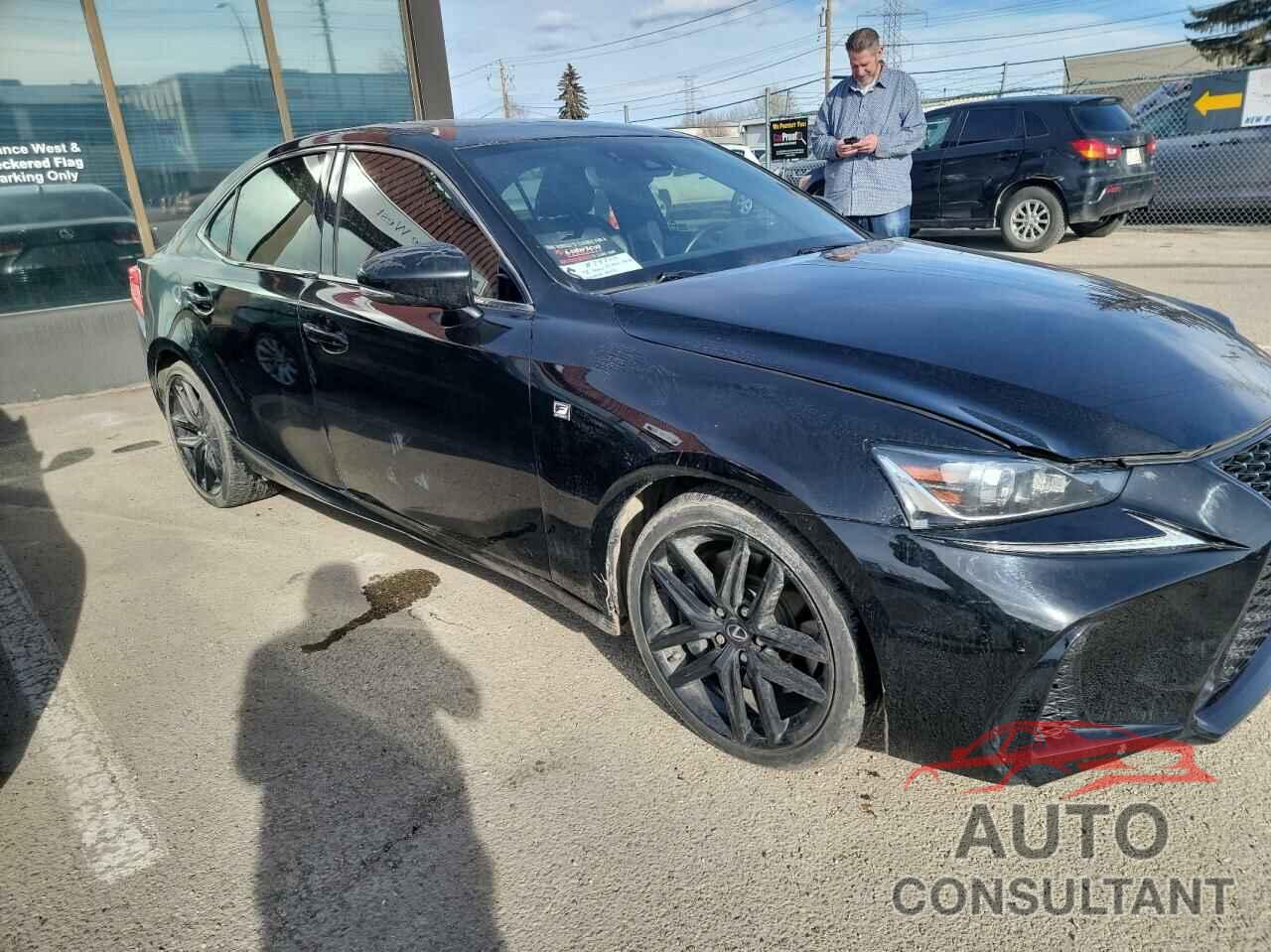 LEXUS IS 2018 - JTHC81D20J5030416