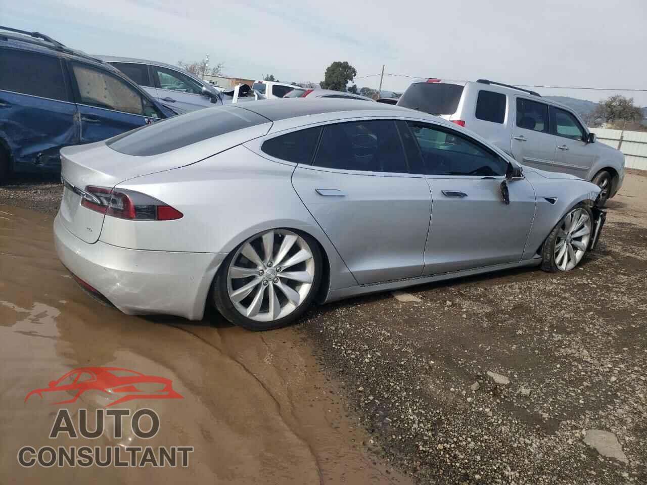TESLA MODEL S 2017 - 5YJSA1E19HF192724
