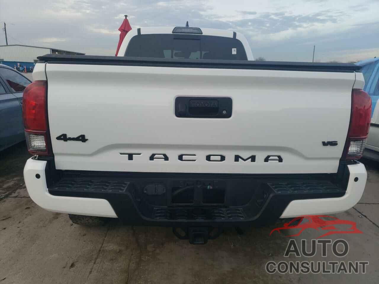 TOYOTA TACOMA 2018 - 3TMDZ5BN3JM046952