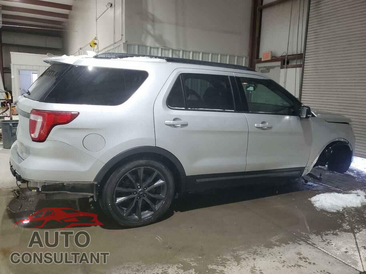 FORD EXPLORER 2017 - 1FM5K7D82HGD53427