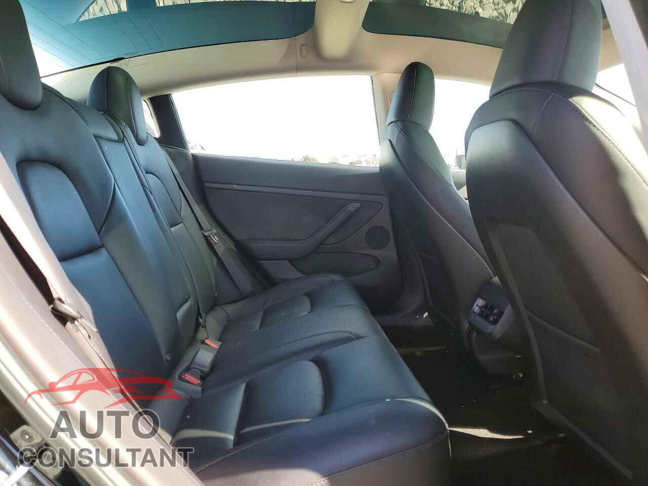 TESLA MODEL 3 2023 - 5YJ3E1EB3PF608007