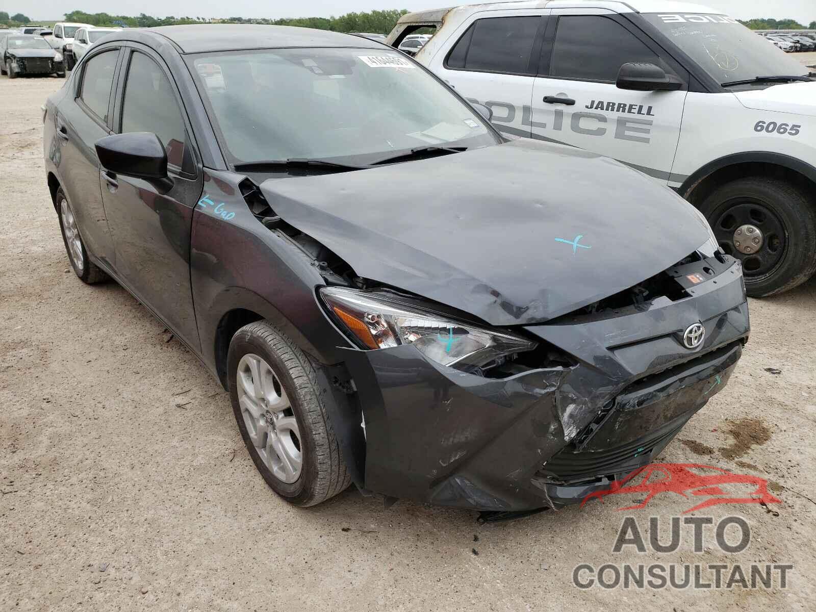 TOYOTA YARIS 2018 - 3MYDLBYV8JY320454
