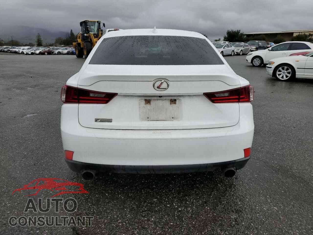 LEXUS IS 2015 - JTHBF1D27F5060425