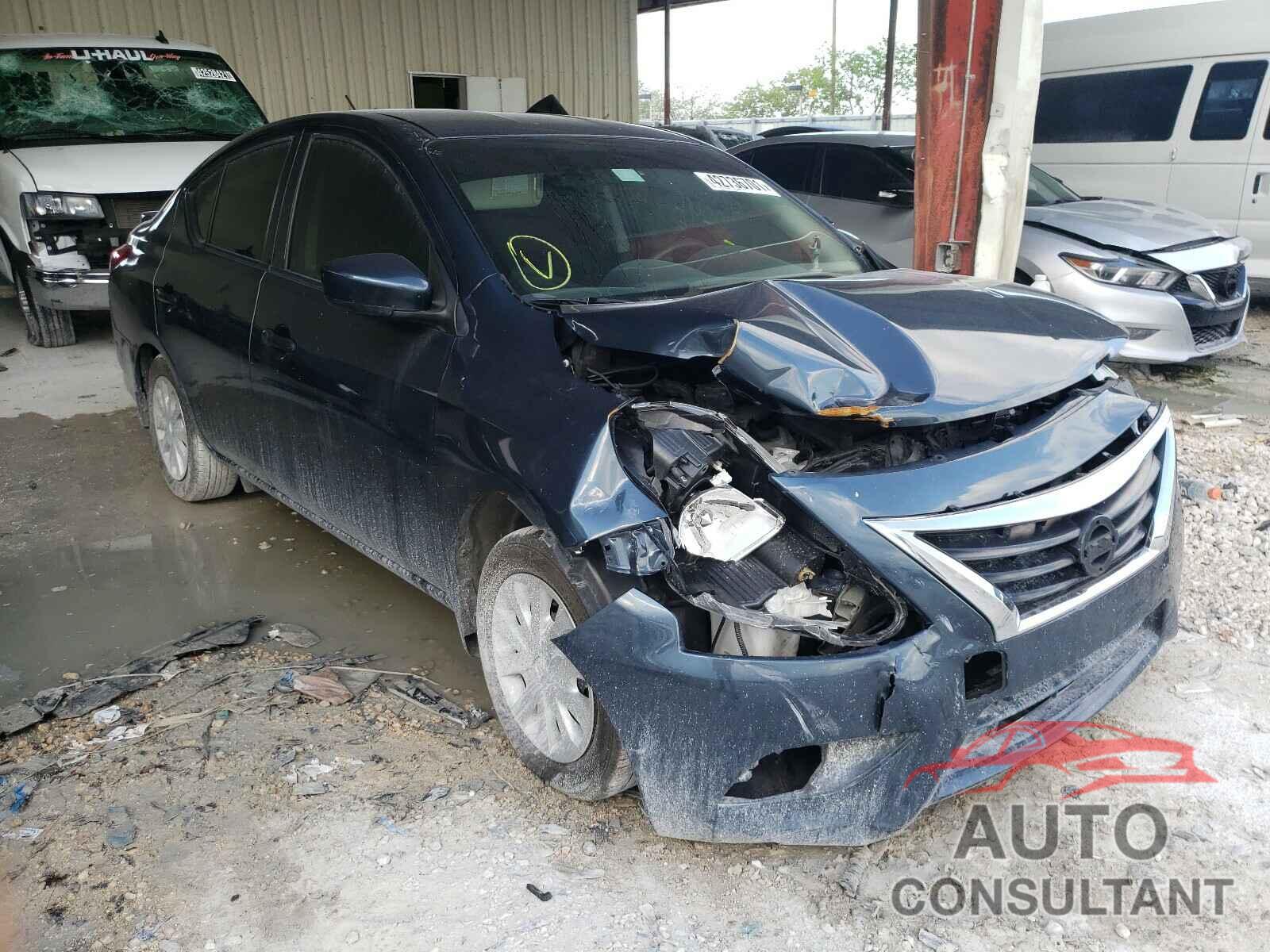 NISSAN VERSA 2017 - 3N1CN7AP8HL803689