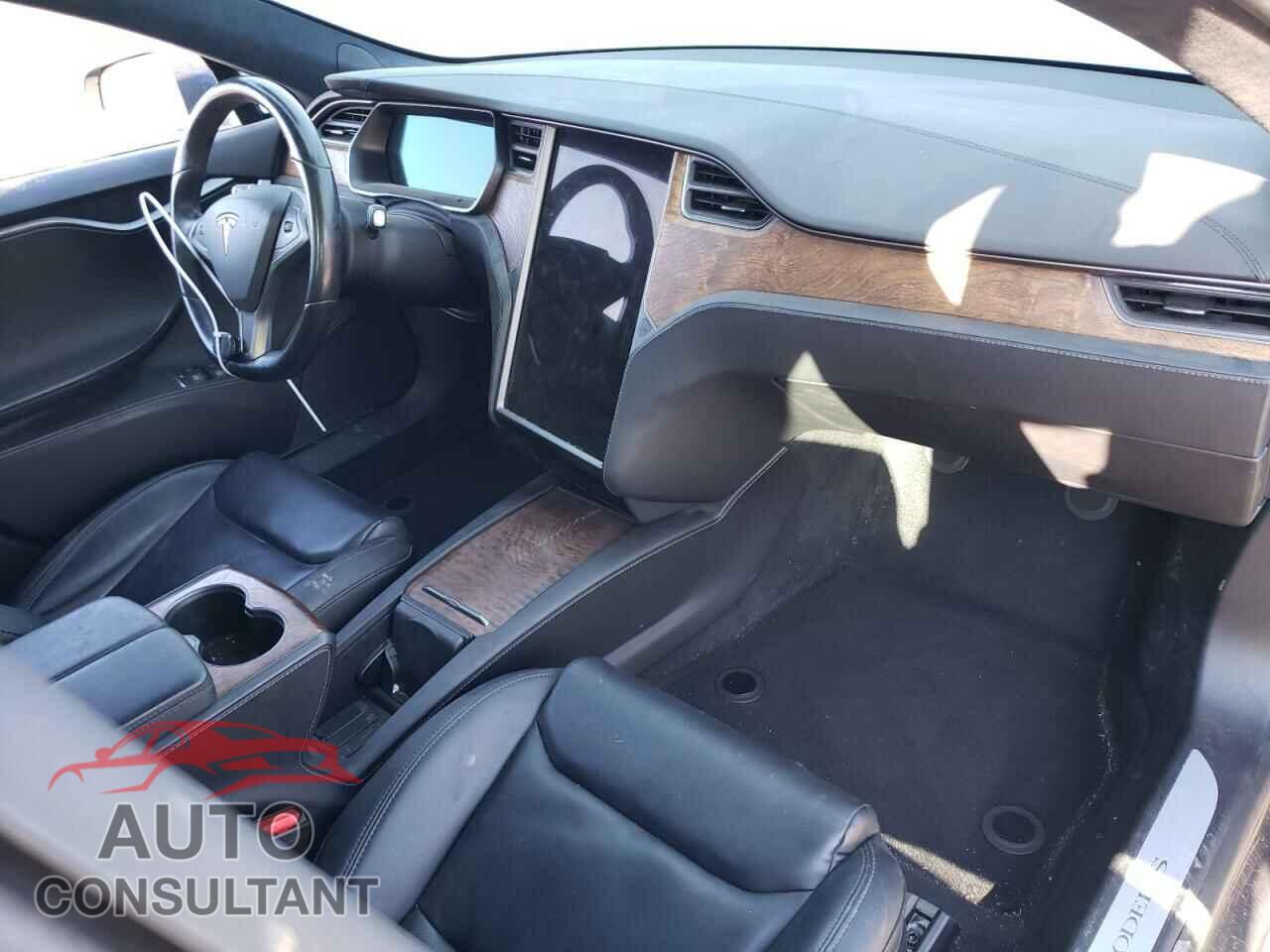 TESLA MODEL S 2021 - 5YJSA1E20MF425683