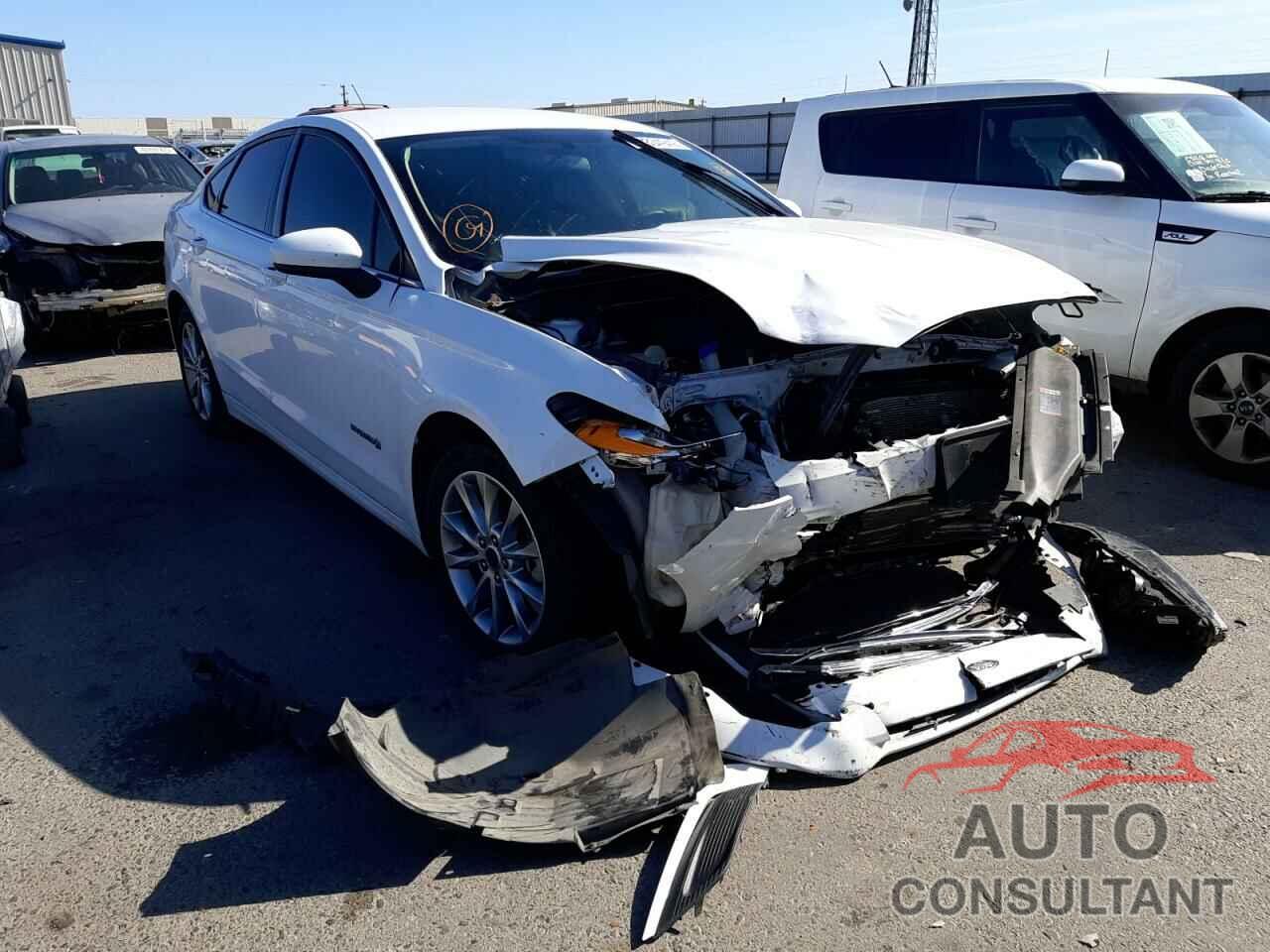 FORD FUSION 2017 - 3FA6P0LU2HR323276
