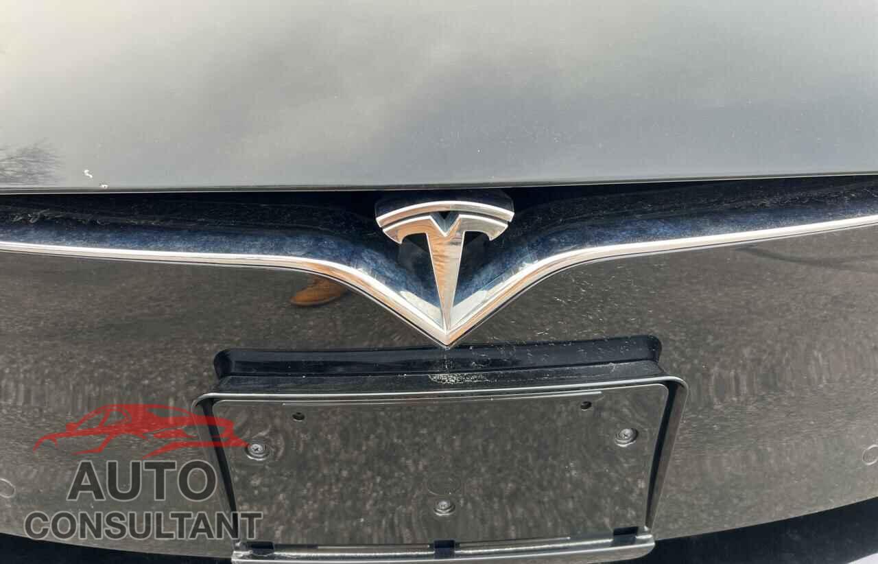 TESLA MODEL S 2016 - 5YJSA1E14GF148516