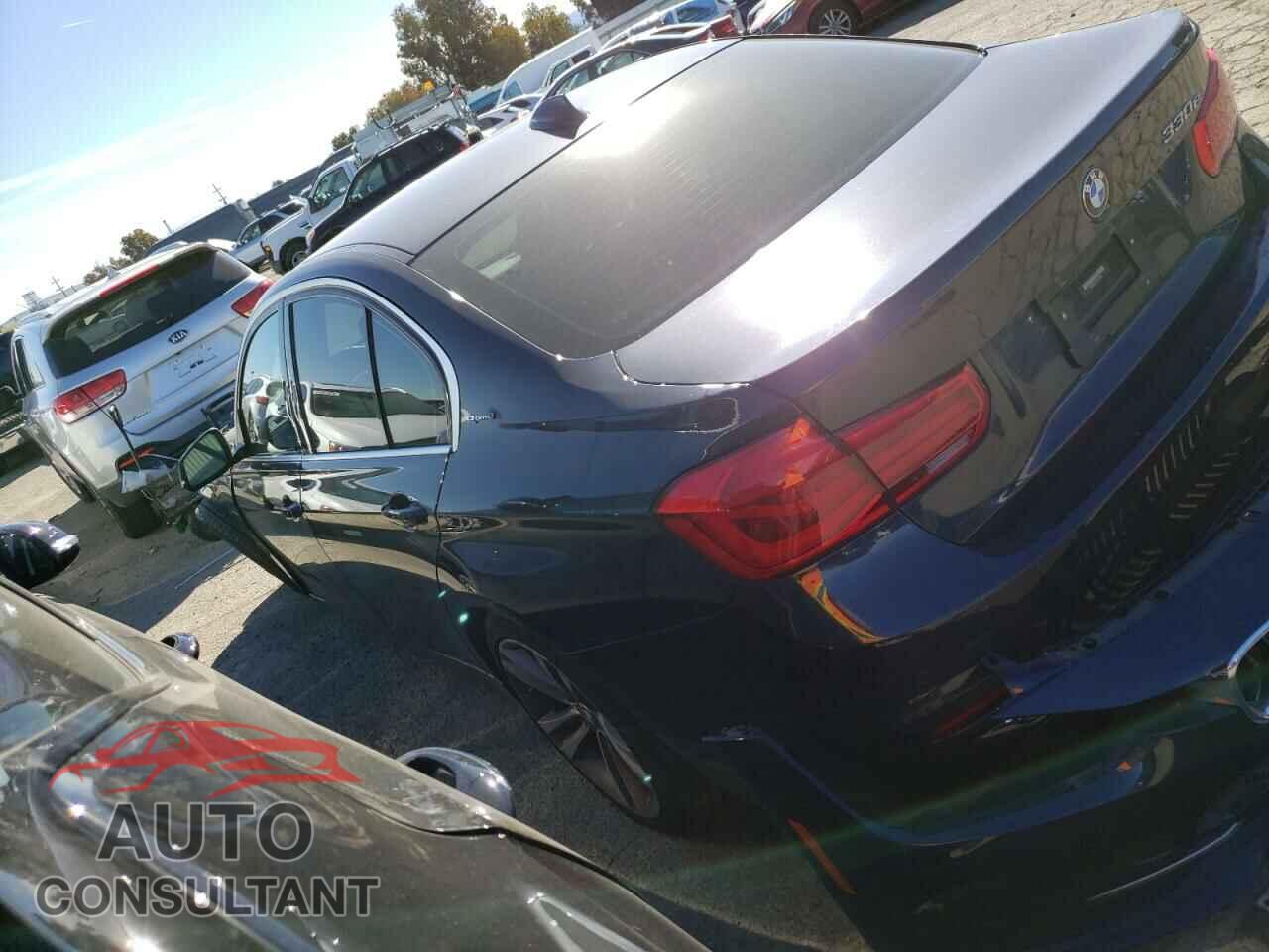 BMW 3 SERIES 2017 - WBA8E1C37HA158581