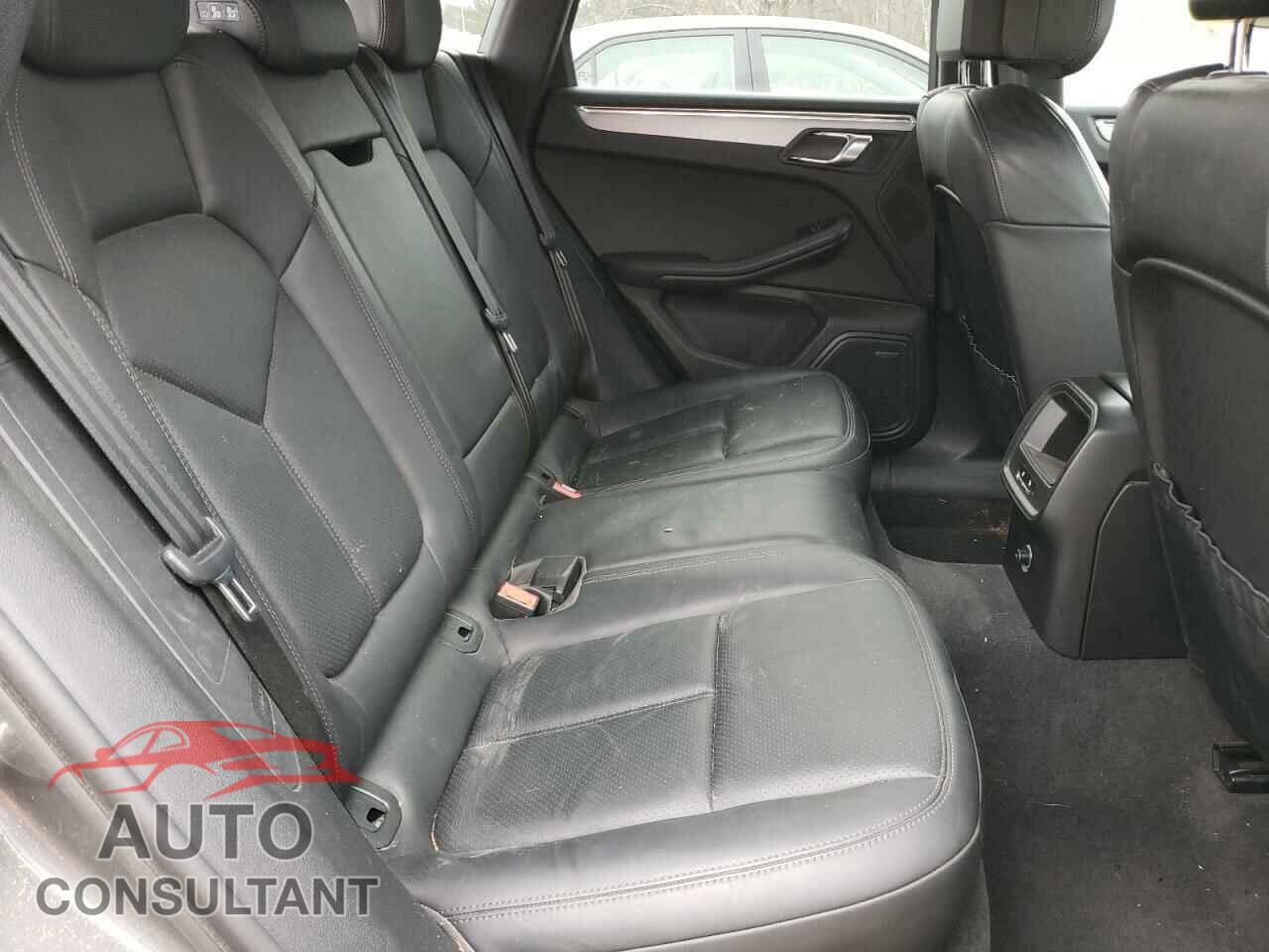 PORSCHE MACAN 2015 - WP1AB2A51FLB41010