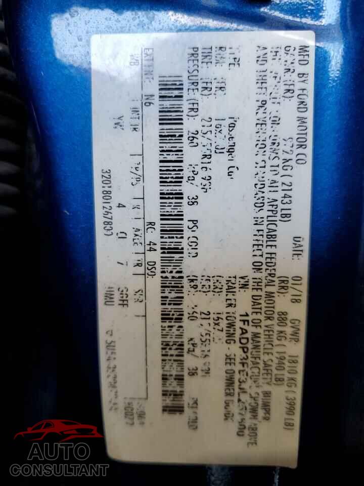 FORD FOCUS 2018 - 1FADP3FE3JL257600